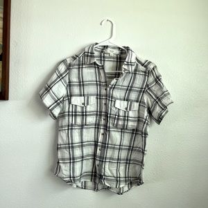 Love Tree Los Angeles Plaid Button Up